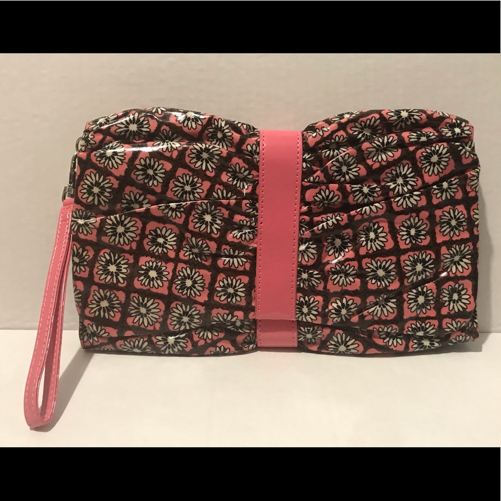 New Vera Bradley Frill Mocha Rouge concert clutch
